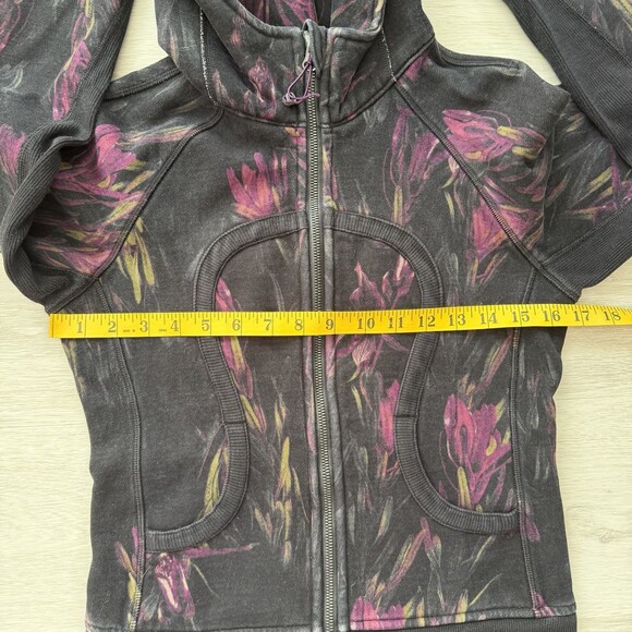 Lululemon Scuba Hoodie VTG RARE OG Protea Floral Print Black Pink Green Size 6 - Picture 11 of 14